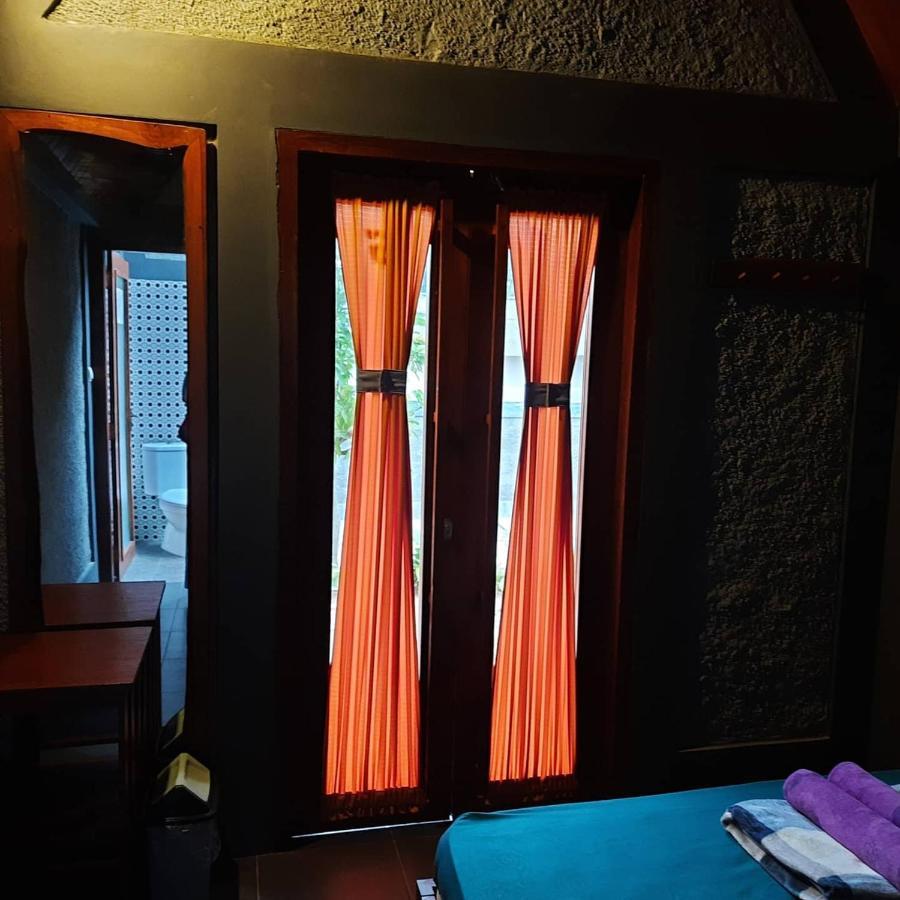 E2 Guest House Karimunjawa Exteriör bild